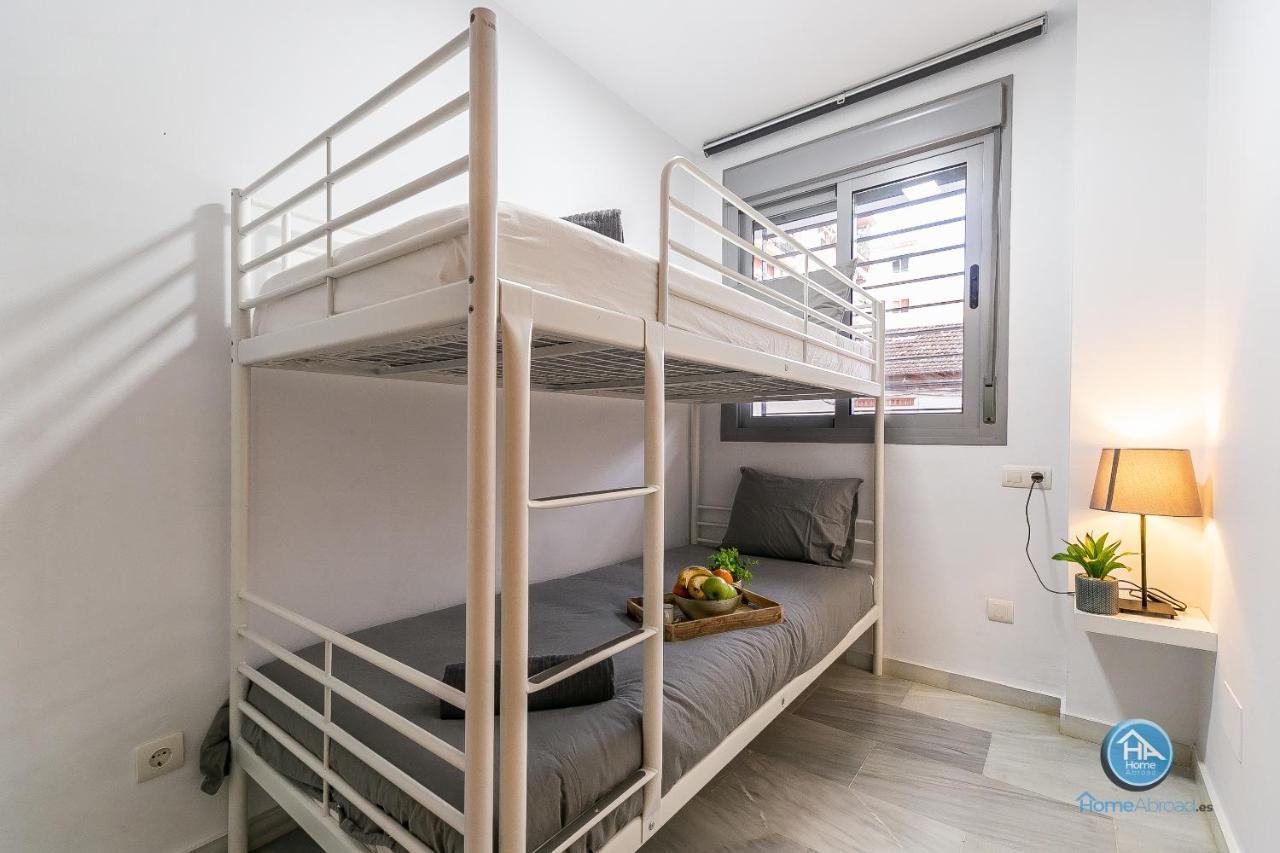 Malaga Boutique Stay - Carlos Haya Area With Parking Málaga Exterior foto